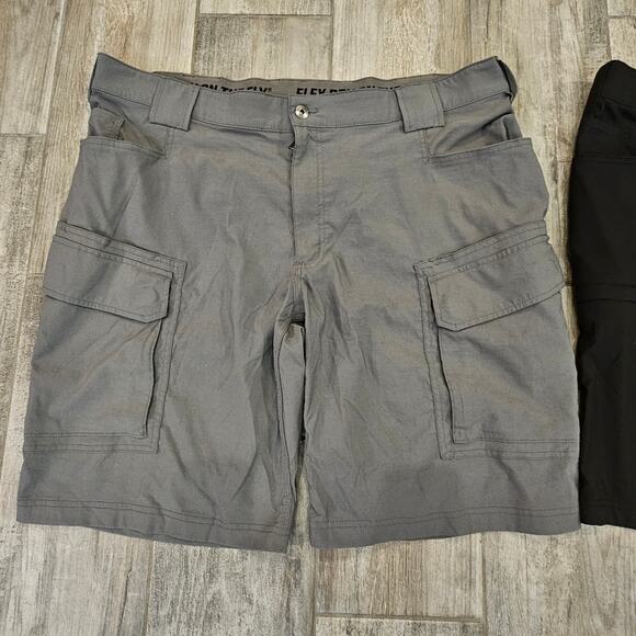 Duluth Trading Co Men’s Shorts Lot of 2 Size 42 Cargo Flat Front Gray Black - Picture 9 of 16